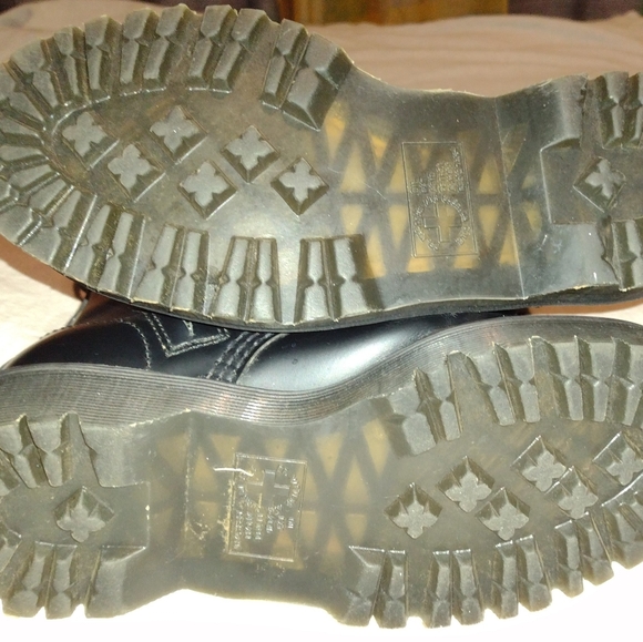 Dr Martens, Size 6 - Picture 2 of 4
